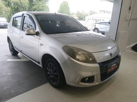 RENAULT SANDERO 1.6 PRIVILÉGE 16V FLEX 4P AUTOMÁTICO
